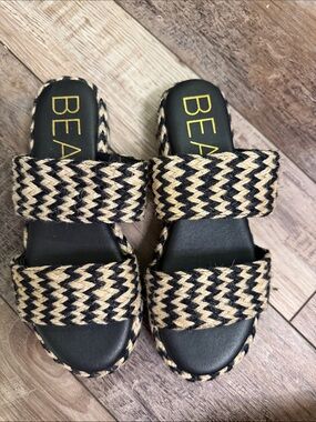 Beach-Ready Black and Natural Woven Slide Sandals